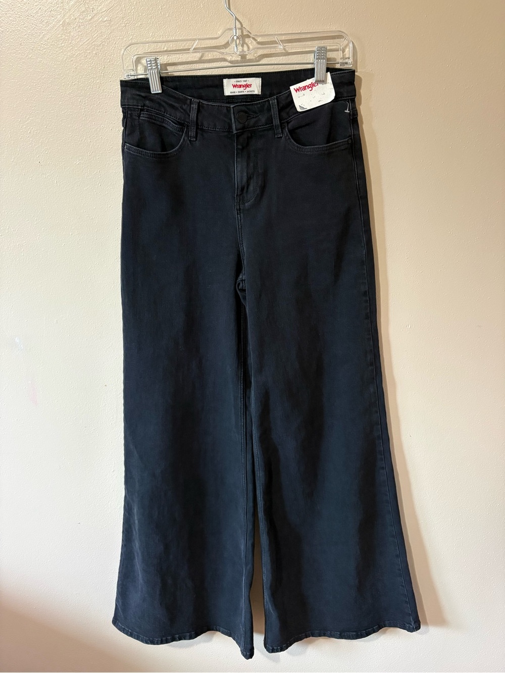 Wrangler High Rise Wide Leg Black Jeans Womens size 4/27x32 NWT!!!